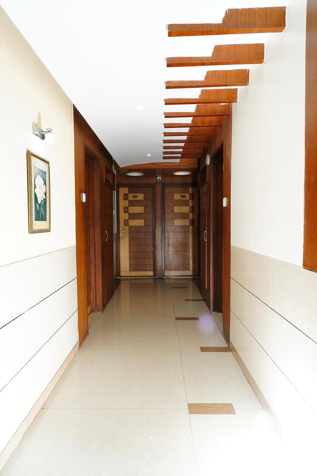 Marshall The Hotel Αχμπανταμπάντ Εξωτερικό φωτογραφία